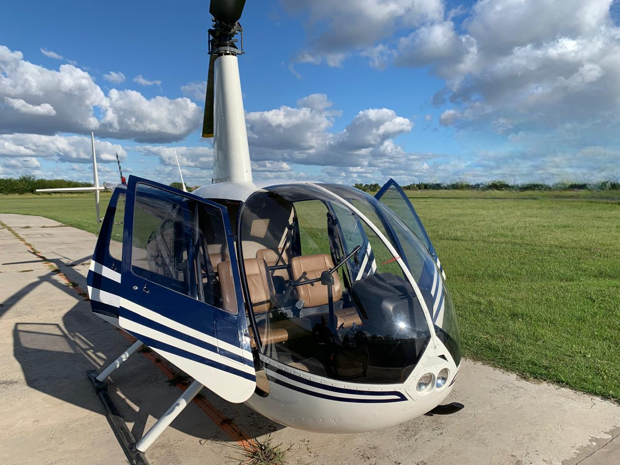 Robinson R-44 Astro