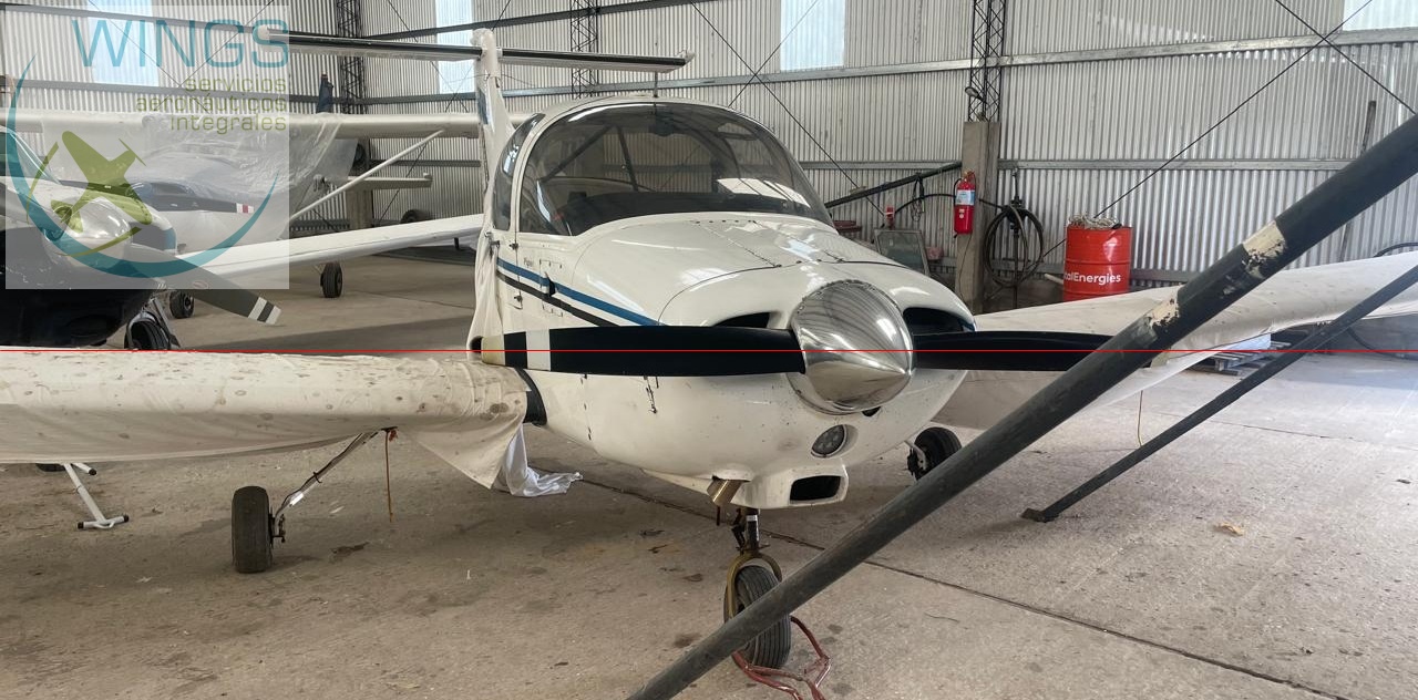 Piper PA-A38-112 Tomahauk