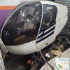 Fuselaje de Robinson R-22, con motor