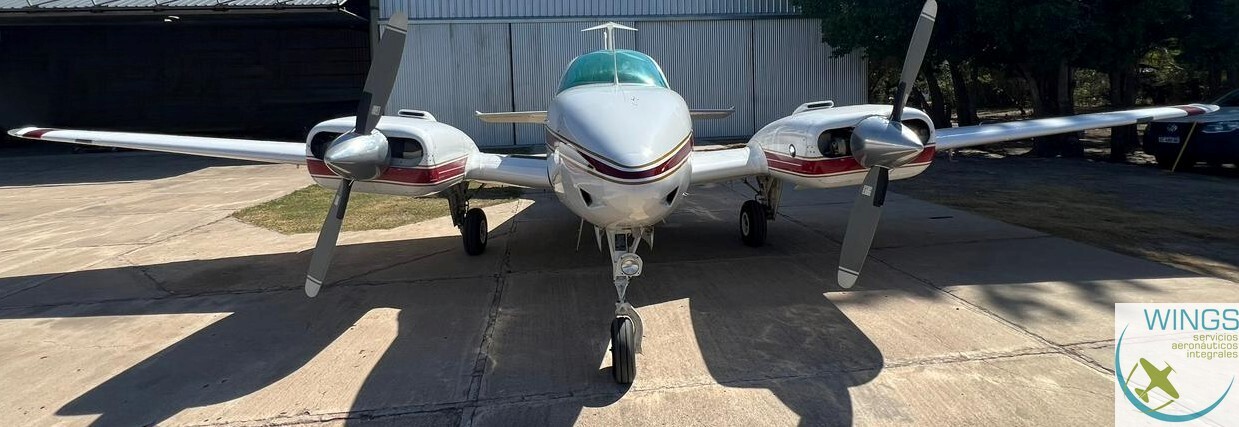 Beechcraft E55 – Baron 55