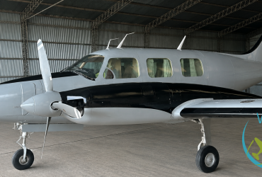 Piper PA-31-325 Navajo