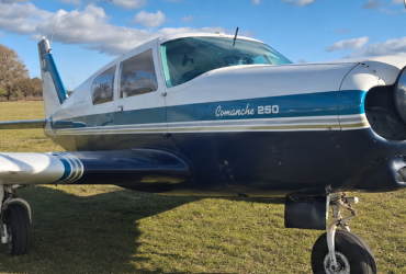 Piper PA-24-250 Comanche