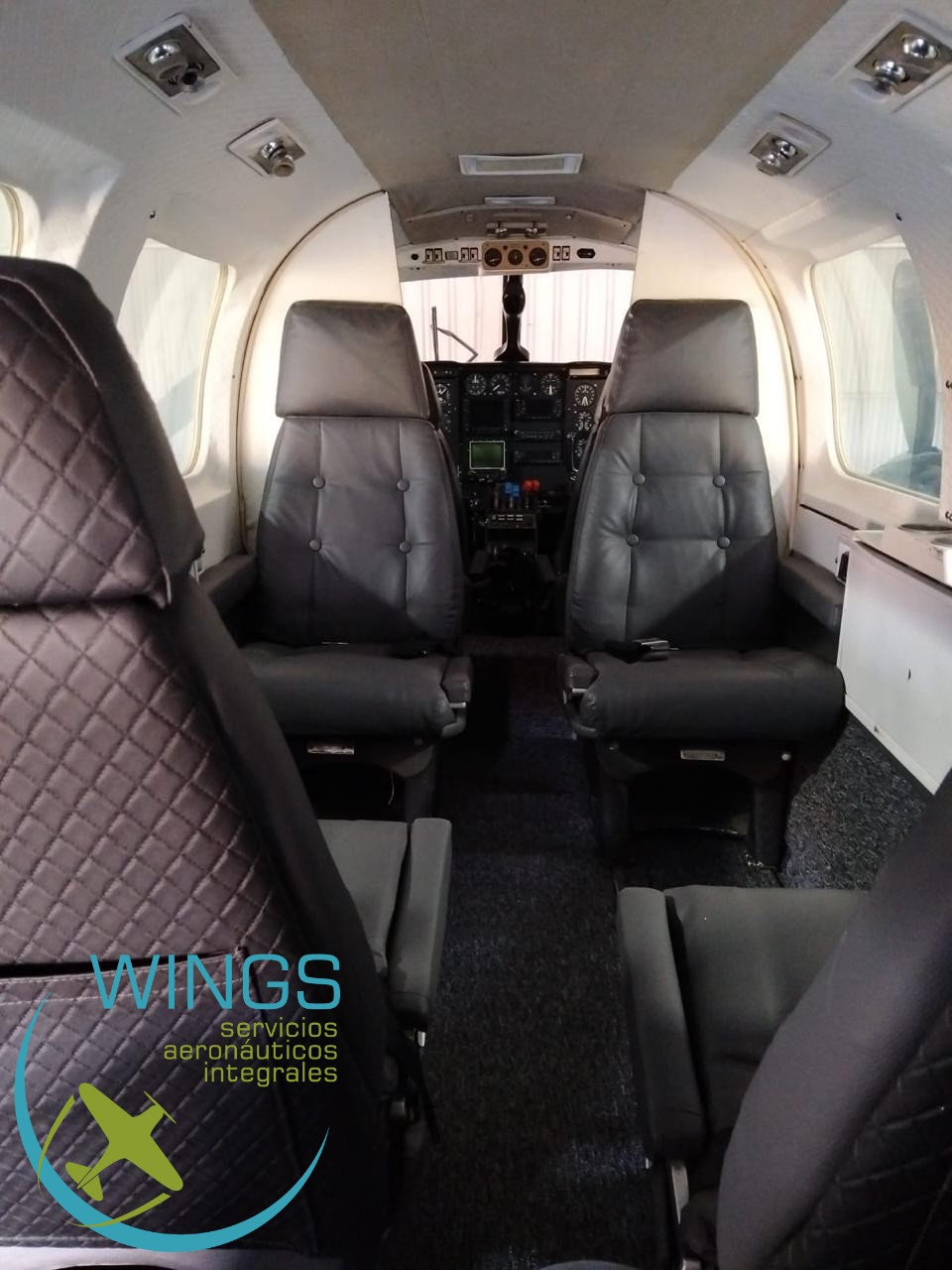 Piper PA-31-325 Navajo