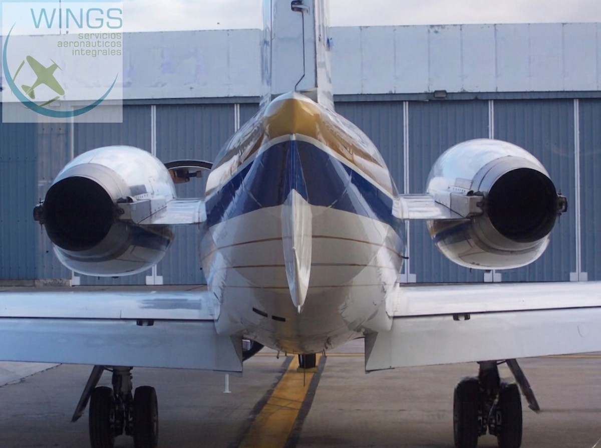 Learjet 25