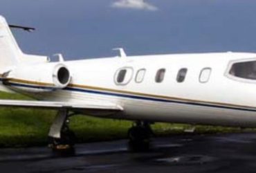 Learjet 25