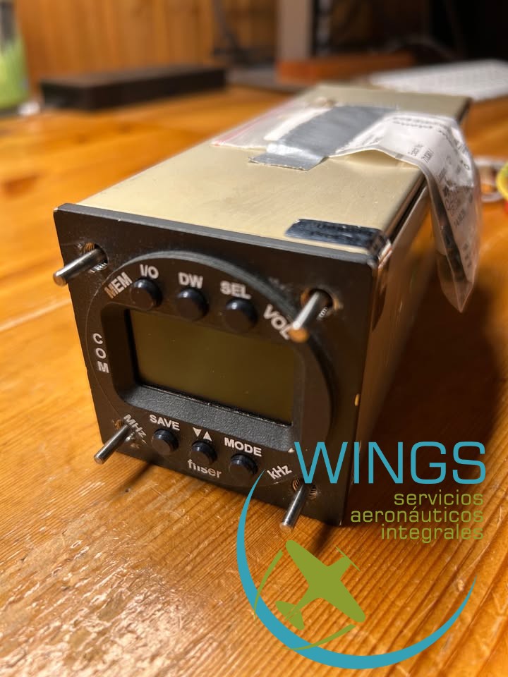 Radio ATR 833 z Formularzem EASA 1