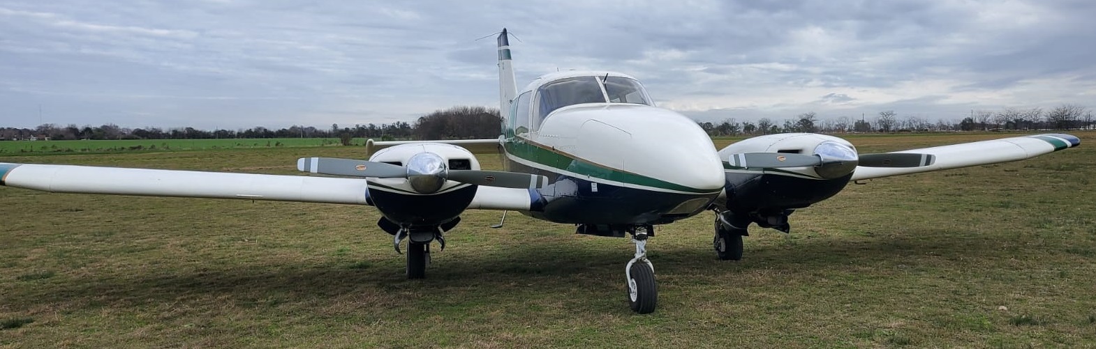 Piper PA-23-250 Azteca