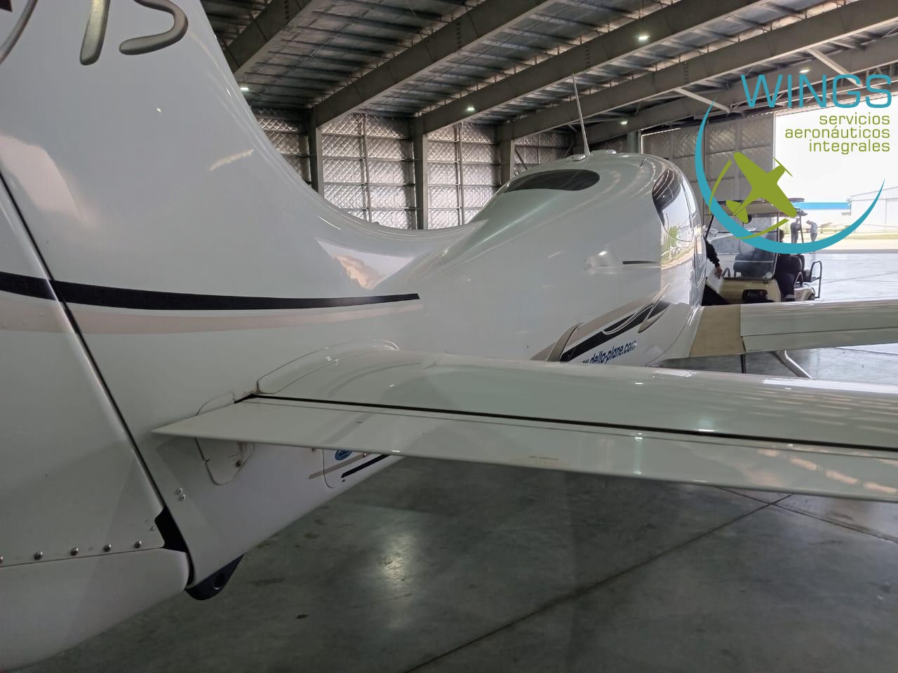 Cirrus SR22-G2
